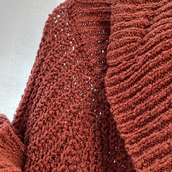 Express cowl neck sweater, ruffled sleeves @ front, pre-loved, L - Picture 4 of 4